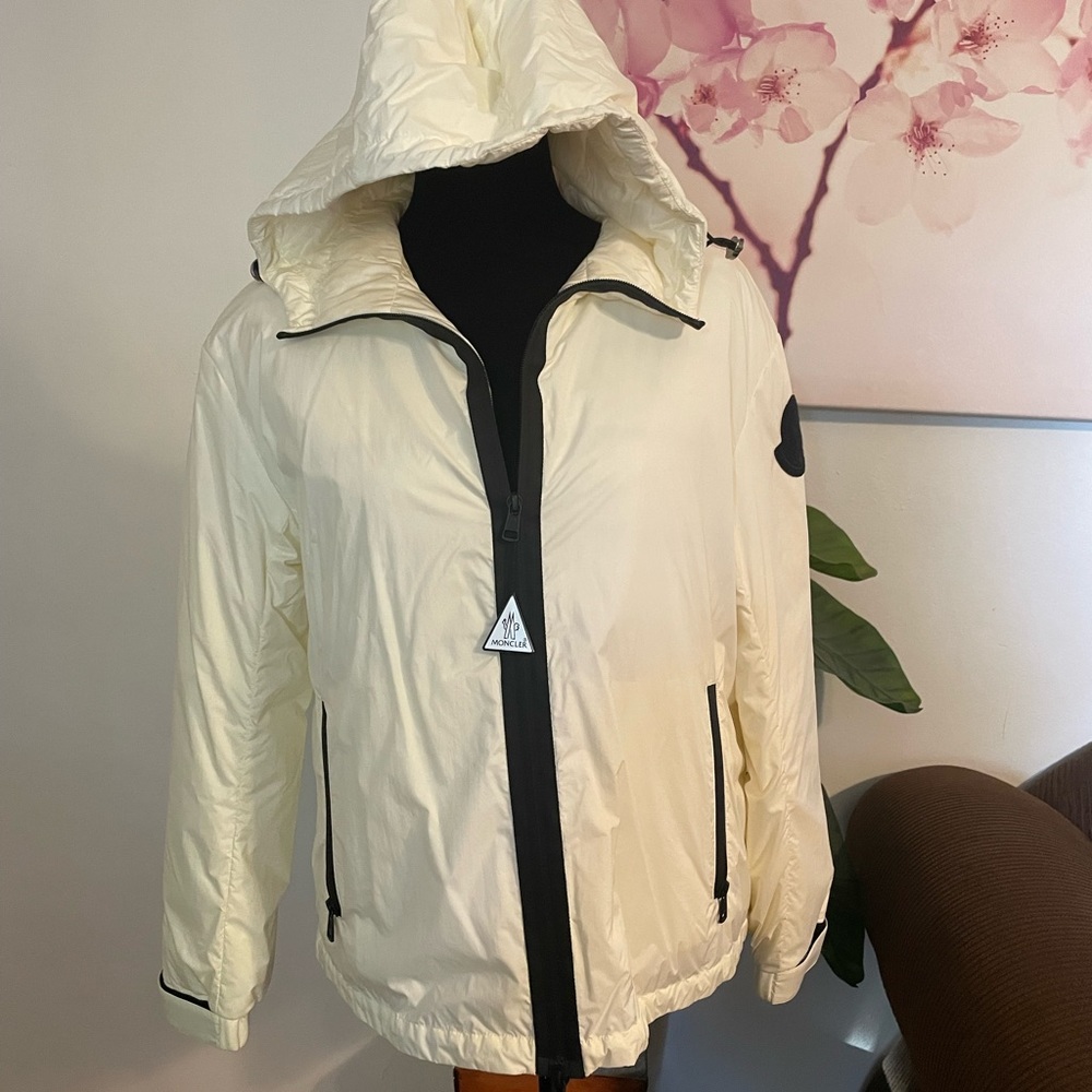 Moncler Lila’s Giubbotto Down Jacket Size 1
